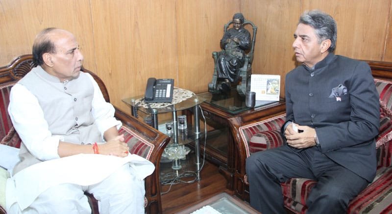 The Governor of Manipur, Shri Vinod Kumar Duggal calls on the …