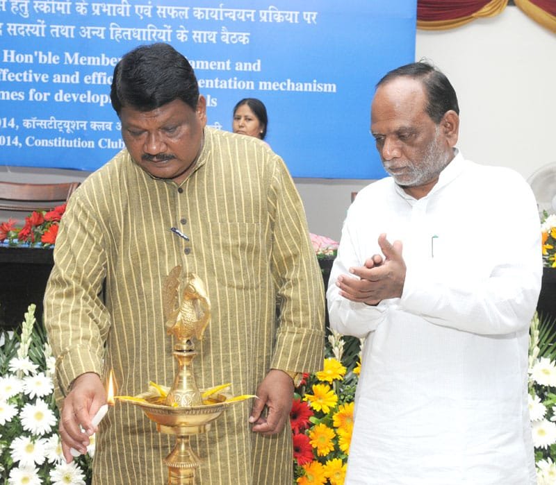 The Union Minister for Tribal Affairs, Shri Jual Oram lighting the…