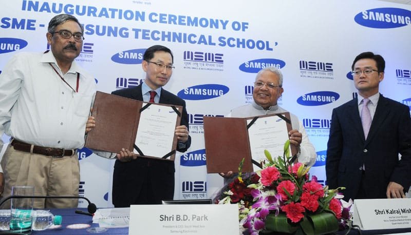 The Development Commissioner and Additional Secretary, Ministry for Micro, Small and Medium Enterprises, Shri Amarendra Sinha and the President & CEO, South West Asia Samsung Electronics, Mr. B.D. Park signed an MoU in the presence of the Union Minister for Micro, Small and Medium Enterprises, Shri Kalraj Mishra, at the inauguration of the MSME-Samsung Technical School, in New Delhi