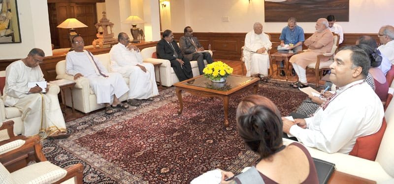A delegation from Tamil National Alliance, Sri Lanka calls on the Prime Minister,…
