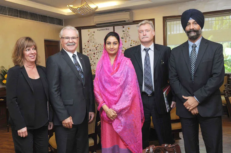 The Minister of Agriculture and Agri-Food of Canada, Mr. Gerry Ritz ...