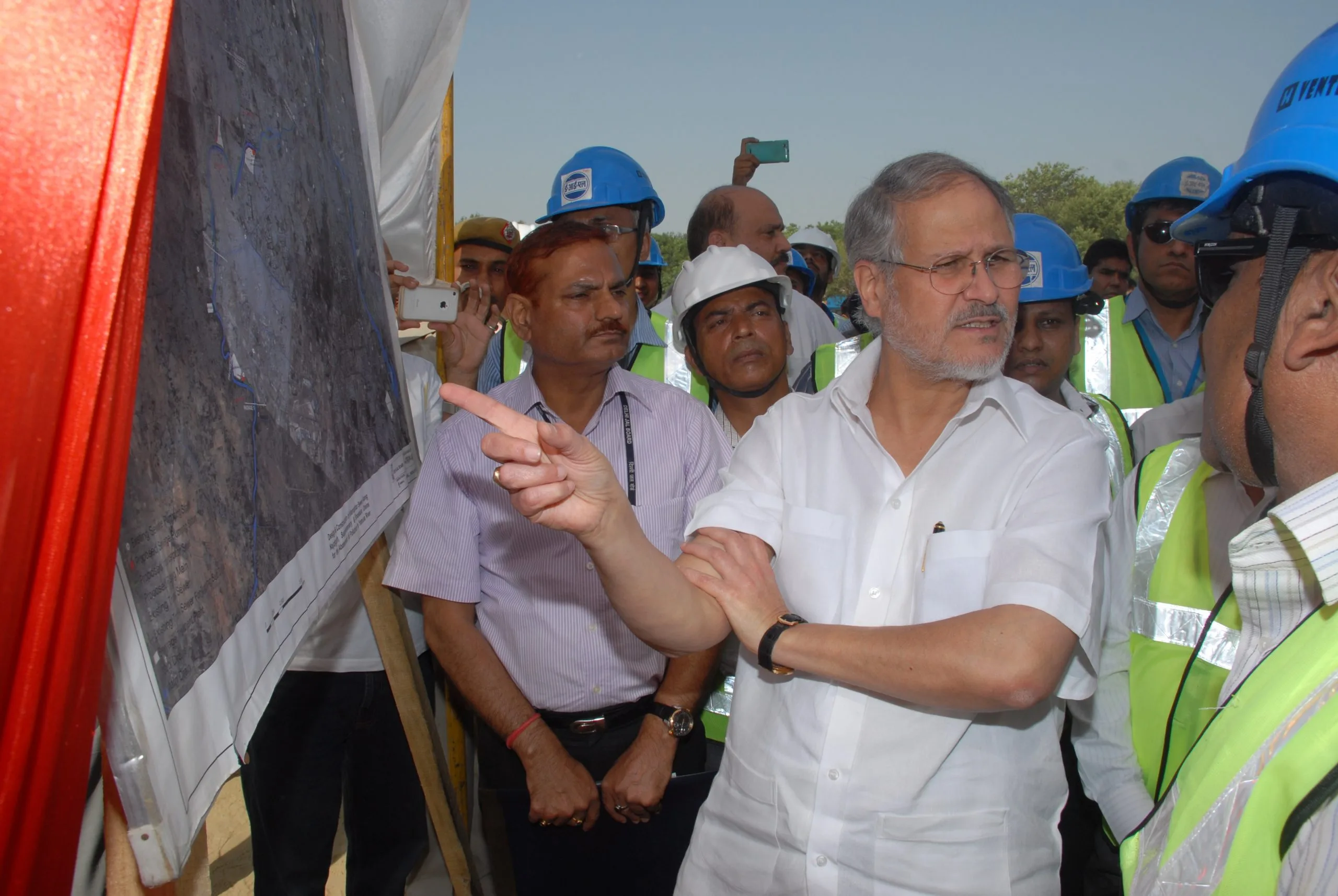LG NAJEEB JUNG INSPECTS INTERCEPTOR SEWER PROJECT AND WATER ATM…