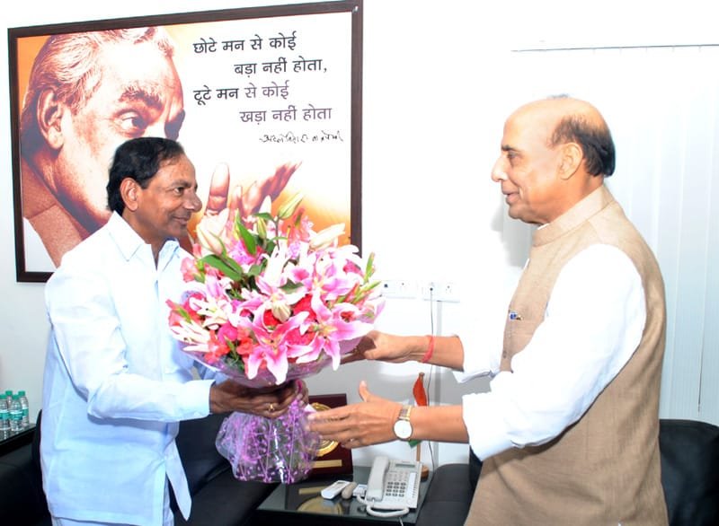 The Chief Minister of Telangana, Shri K. Chandrashekar Rao calls on the …