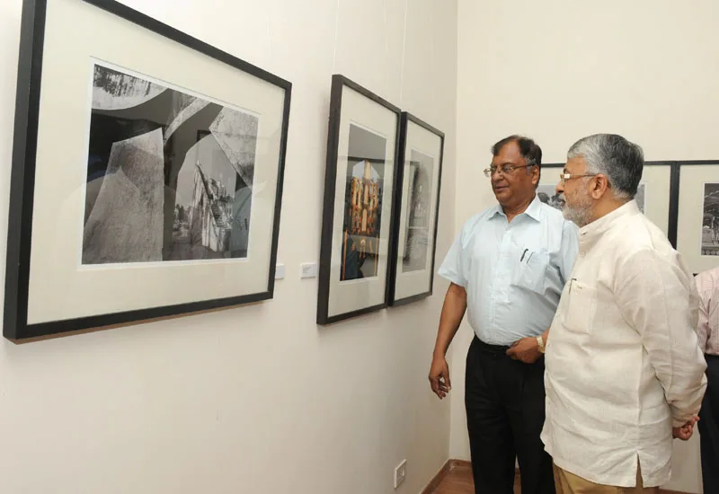 The Director General ICCR, Shri Satish C. Mehta inaugurated an exhibition and…