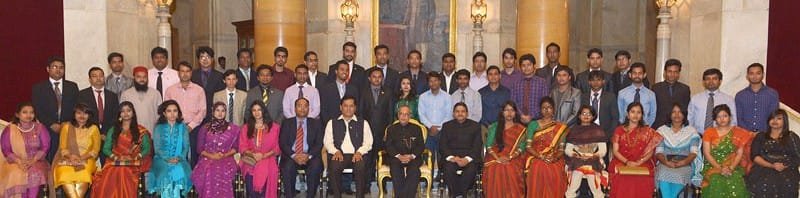The President, Shri Pranab Mukherjee with the Members of Youth Delegation...
