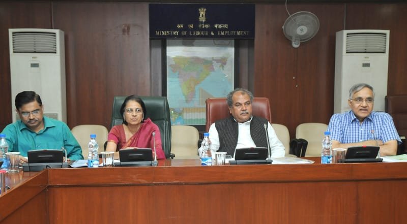 The Union Minister for Mines, Steel and Labour & Employment, Shri Narendra Singh ..