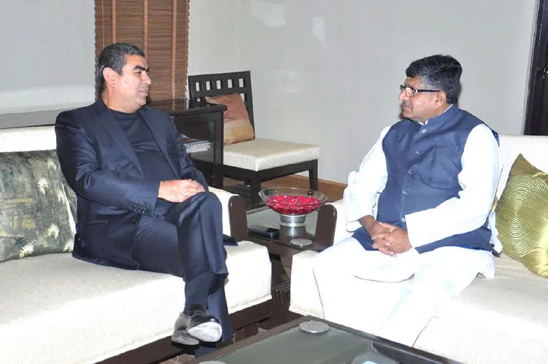 The CEO and MD of Infosys Ltd., Shri Vishal Sikka meeting the Union Minister for Communications & Information Technology and Law & Justice, Shri Ravi Shankar Prasad, in New Delhi