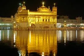 Vice President visits Golden Temple; calls it a “glowing symbol of the sublime spiritual tradition of our great Gurus”
