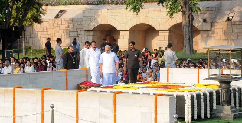 The Prime Minister, Shri Narendra Modi arrives at the Samadhi of Mahatma Gandhi ...