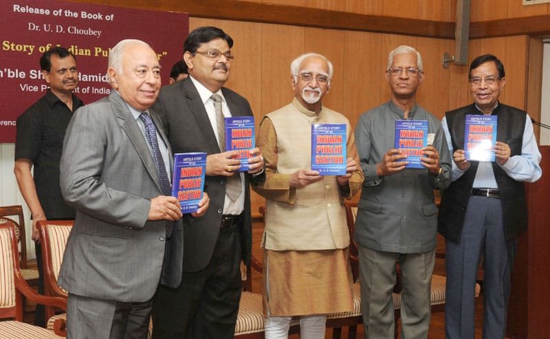 The Vice President, Shri Mohd. Hamid Ansari releasing a book entitled ...