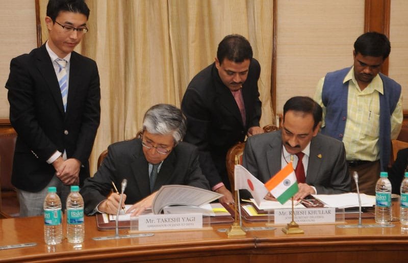 The Joint Secretary (BC), Department of Economic Affairs, Shri Rajesh Khullar and..
