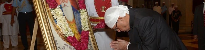 The President, Shri Pranab Mukherjee paid tributes to Guru Nanak Dev Ji on...