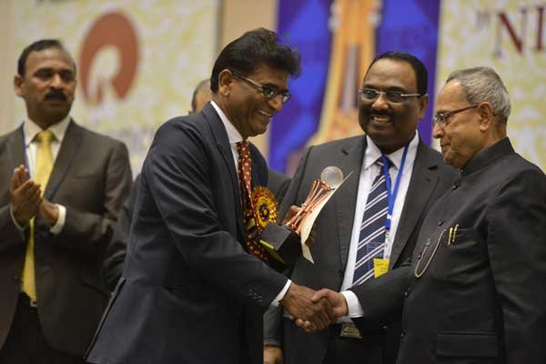 PUNJAB NATIONAL BANK AWARDED NIRYAT BANDHU AWARD,DR RAM S SANGAPURE..