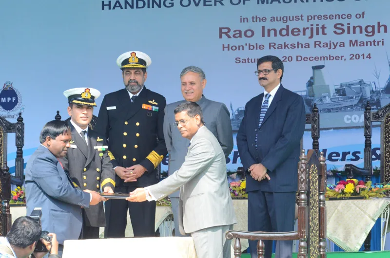 The Minister of State for Planning (Independent Charge) and Defence, Shri Rao Inderjit Singh..