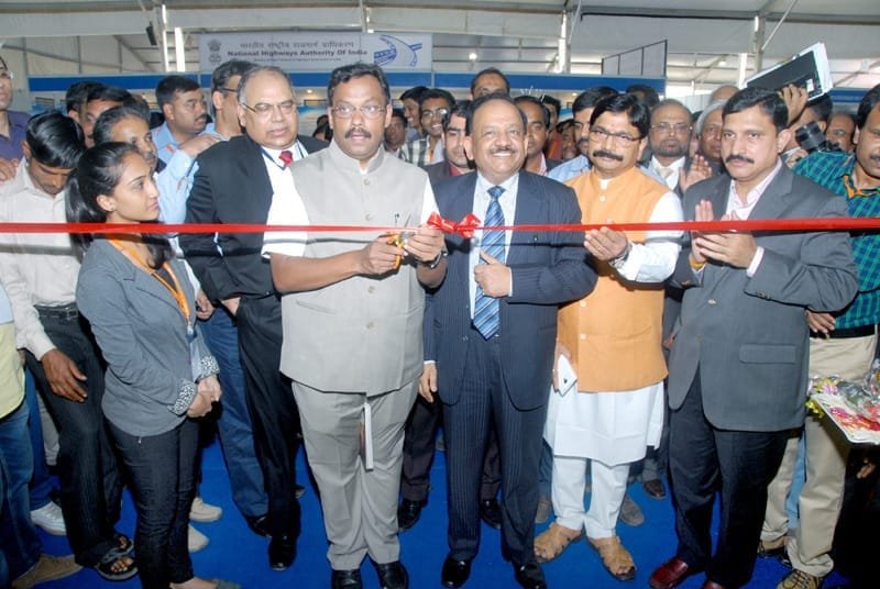 The Union Minister for Science & Technology and Earth Sciences, Dr. Harsh Vardhan ..