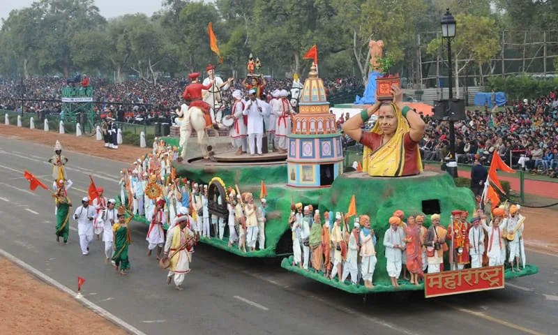 The tableau of Maharashtra passes through the Rajpath during the ..
