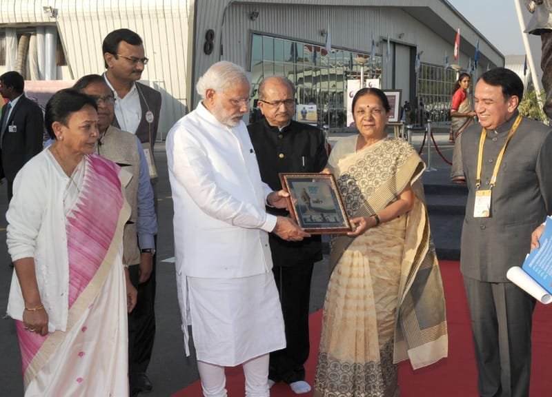 The Prime Minister, Shri Narendra Modi with the Chief Minister of Gujarat, Smt. Anandiben Patel ..