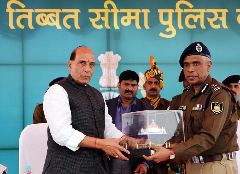 The Union Home Minister, Shri Rajnath Singh being presented a memento by..