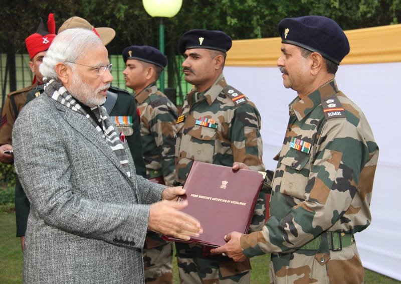 The Prime Minister, Shri Narendra Modi honouring young innovators in the ..