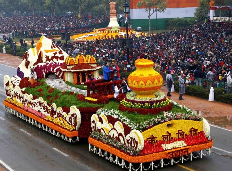 The tableau of CPWD passes through the Rajpath during the 66th Republic Day Parade 2015, in New Delhi