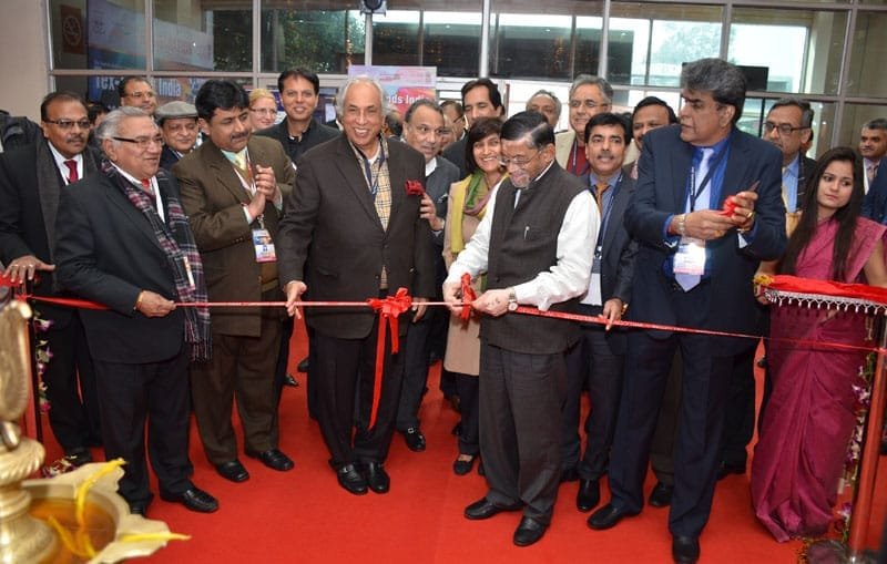 The Minister of State for Textiles (Independent Charge), Shri Santosh Kumar Gangwar..