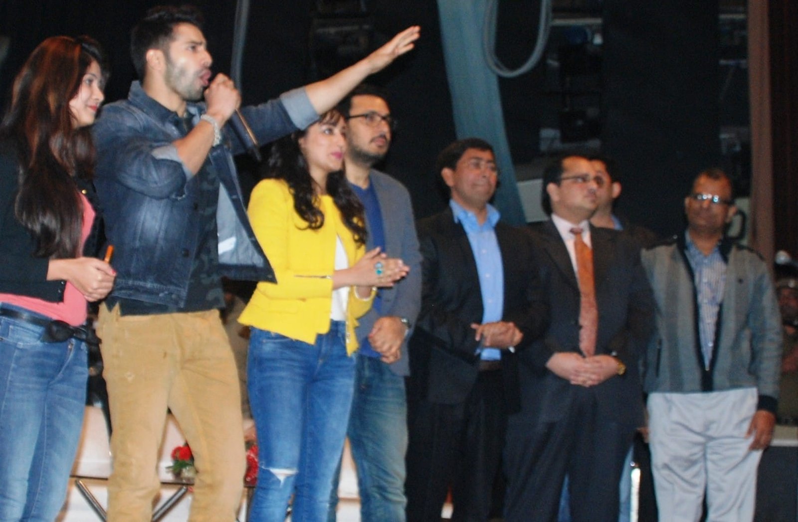 Bollywood stars Varun Dhawan, Yami Gautam and producer Dinesh Vijan administers the..