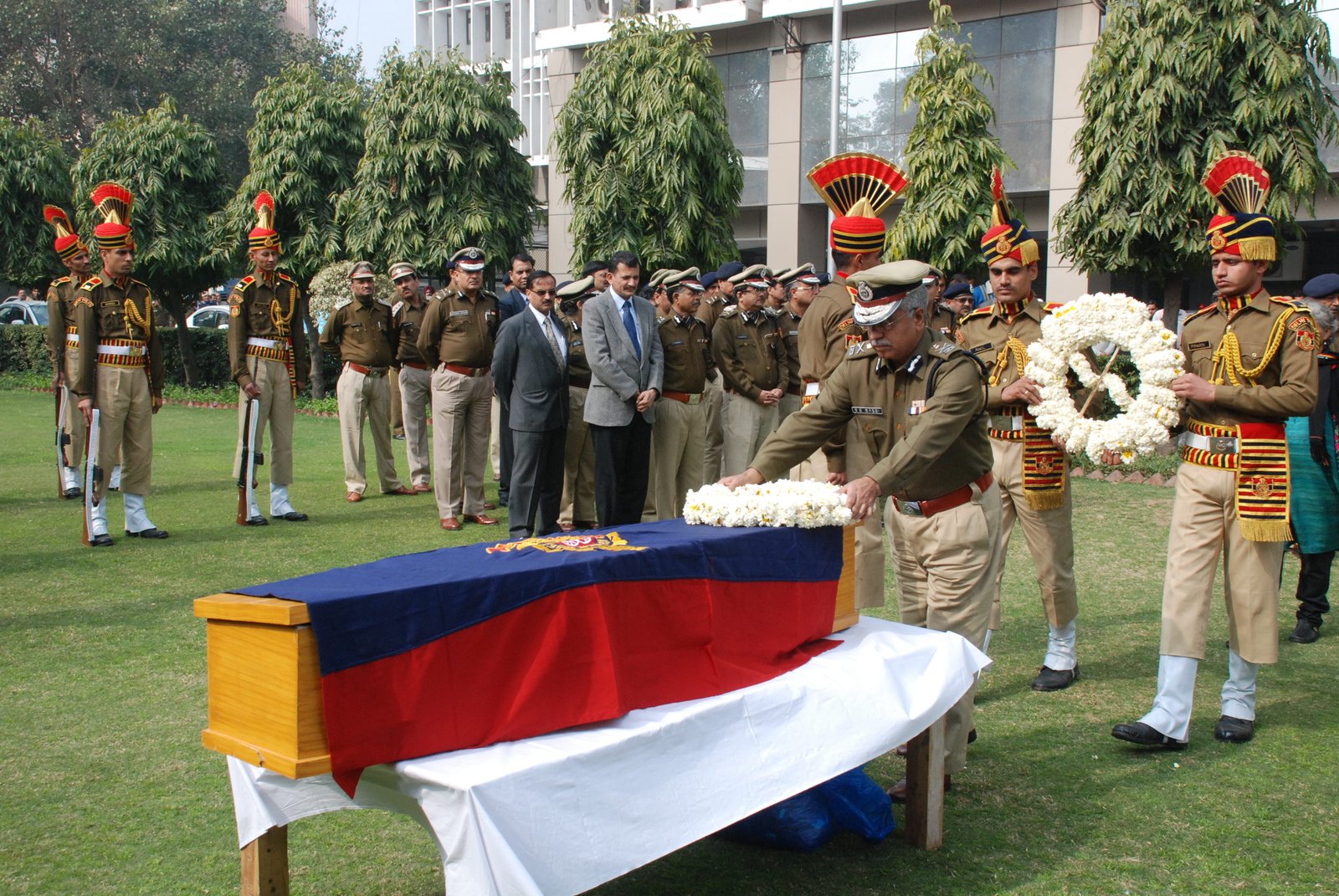 MARTYR CONSTABLE AJMER SINGH PAID HOMAGE AT POLICE HEAD QUARTERS LAWN,NEW DELHI
