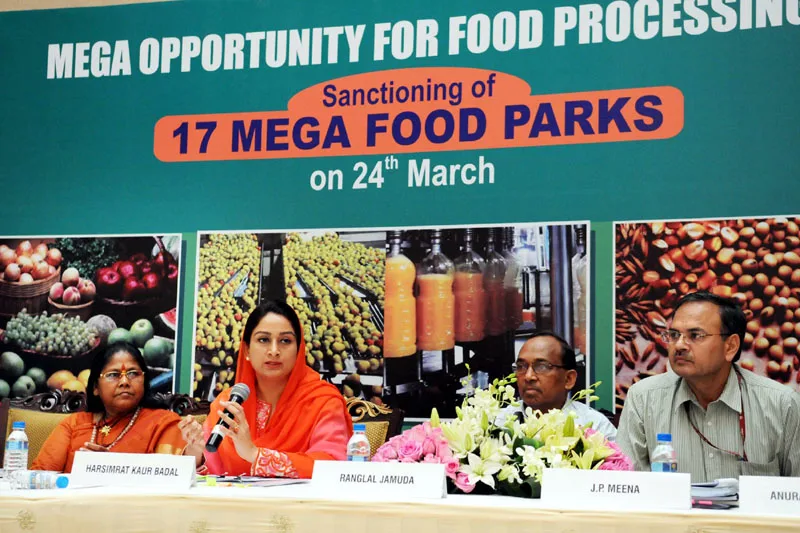 The Union Minister for Food Processing Industries, Smt. Harsimrat Kaur Badal addressing ..