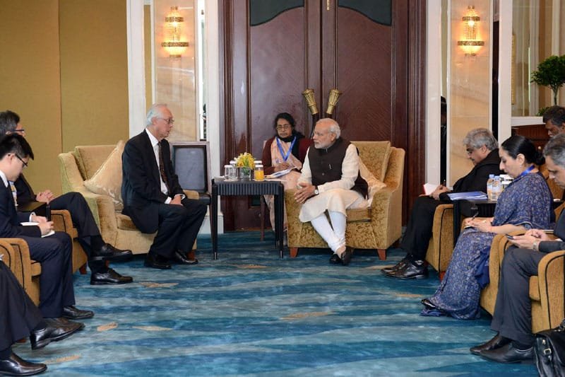 The Emeritus Senior Minister of Singapore, Mr. Goh Chok Tong calls on the ..