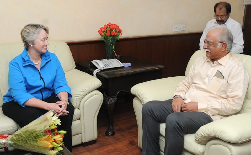 The Mayor of Houston, Texas, USA, Ms Annise D Parker meeting the..