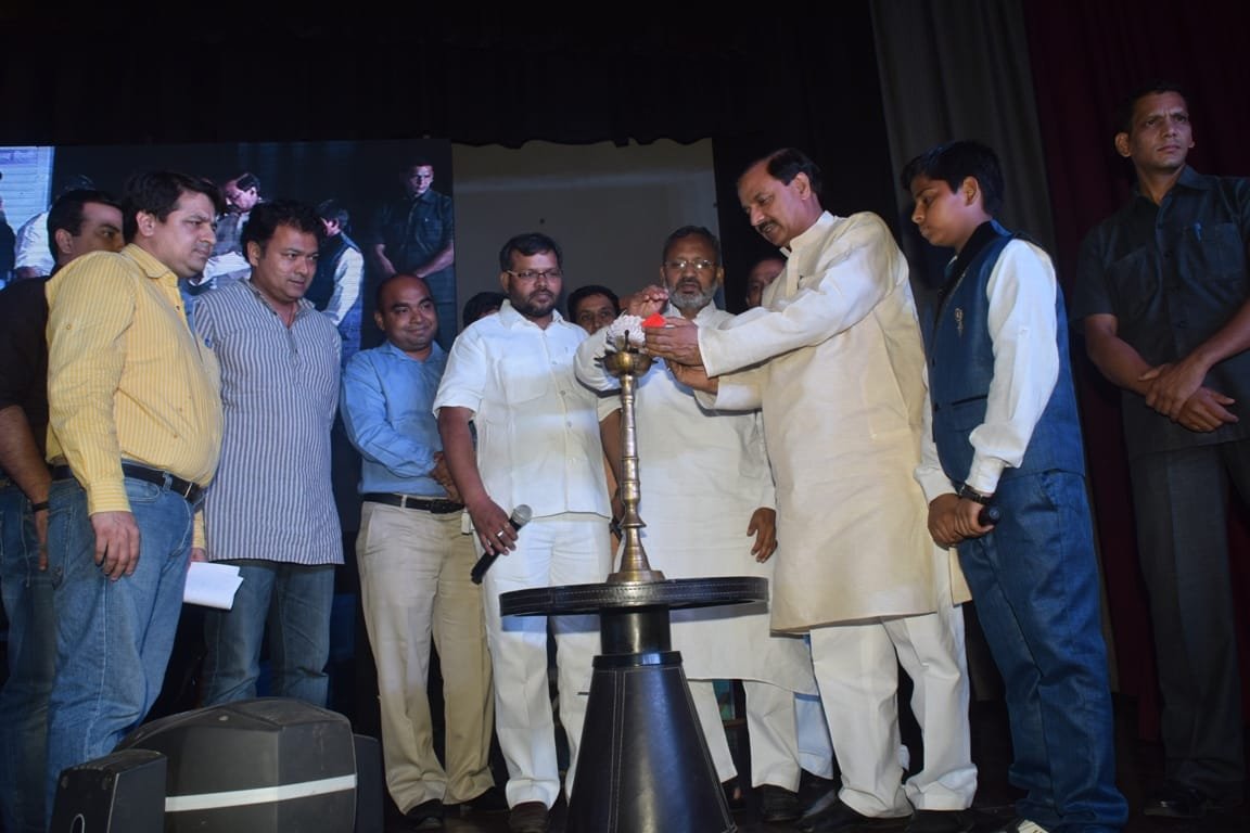 IMWA अवॉर्ड 2015 का हुआ आयोजन लोकतंत्र के चौथे स्तंभ को किया सम्मानित पत्रकारों के मान – सम्मान के लिए IMWA अवॉर्ड