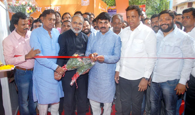Shri Rahul Shewale, MP, inaugurating the photo exhibition ‘Saal Ek Shuruaat Anek’,..