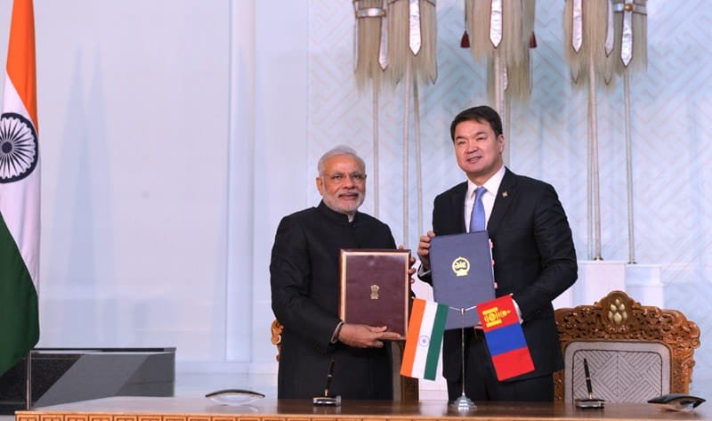 The Prime Minister, Shri Narendra Modi and the Prime Minister of Mongolia, Mr. Chimed Saikhanbileg ..