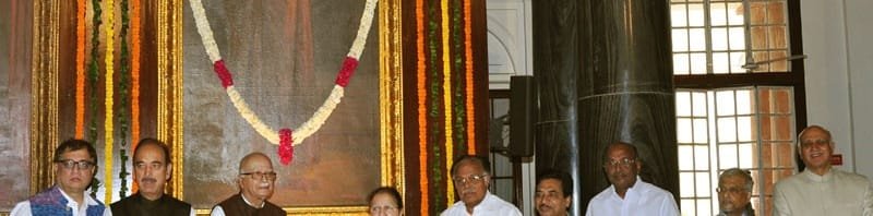 The Speaker, Lok Sabha, Smt. Sumitra Mahajan and other dignitaries paid tributes at ..
