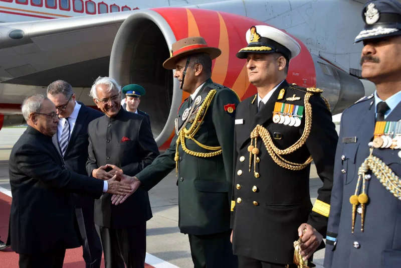 The President, Shri Pranab Mukherjee being welcomed on his arrival at the Vnukovo International Airport, Moscow in Russia