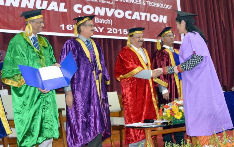 The Union Minister for Science and Technology & Earth Sciences Dr. Harsh Vardhan ..