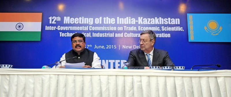 The Minister of State for Petroleum and Natural Gas (Independent Charge), Shri Dharmendra ..
