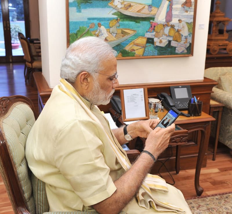 The Prime Minister, Shri Narendra Modi launching the ‘Narendra Modi Mobile App’, in New Delhi