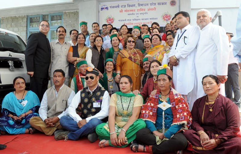 The Vice President, Shri Mohd. Hamid Ansari with the representatives of the Panchayati Raj ..