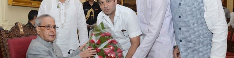 The President, Shri Pranab Mukherjee receiving Id-ul-Fitr's greetings, at Rashtrapati Bhavan, in New Delhi