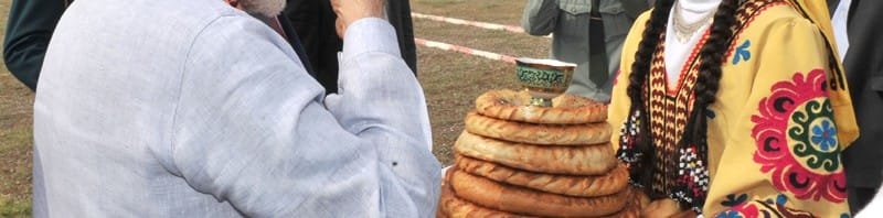 The Prime Minister, Shri Narendra Modi being welcomed on his arrival at the..