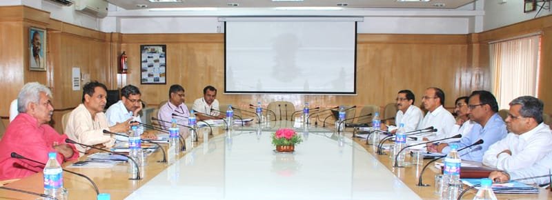 The Union Minister for Railways, Shri Suresh Prabhakar Prabhu in a meeting with..