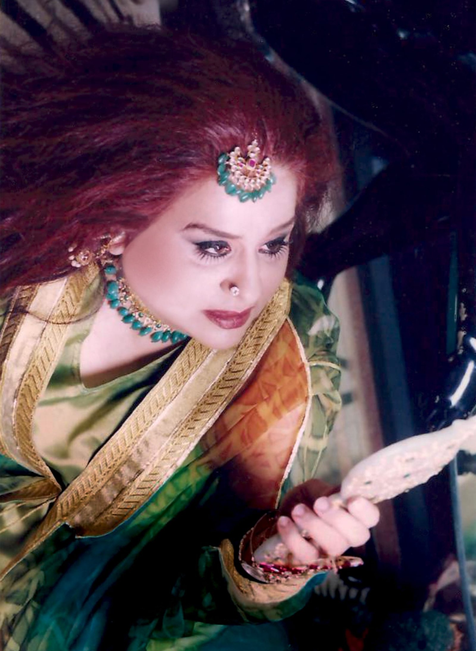 तीज त्यौहार के दौरान महिलाओं को सौंदर्य टिप्स –  शहनाज हुसैन