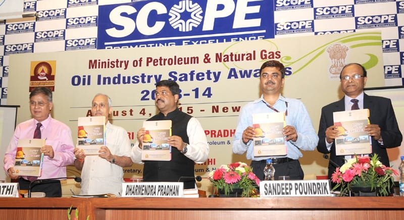 Shri Dharmendra Pradhan releasing the Safety Audit Checklist, at the presentation…
