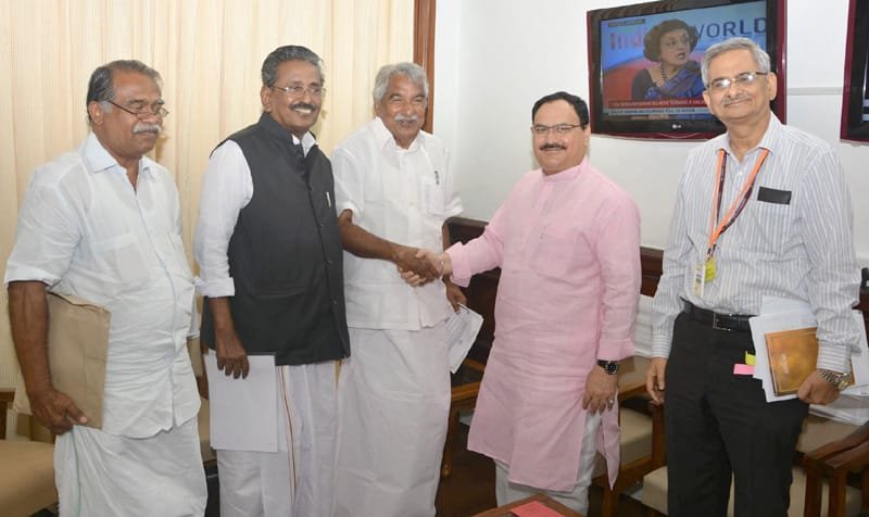 The Chief Minister of Kerala, Shri Oommen Chandy calling on the Union Minister for Health & Family Welfare, Shri J.P. Nadda, in New Delhi