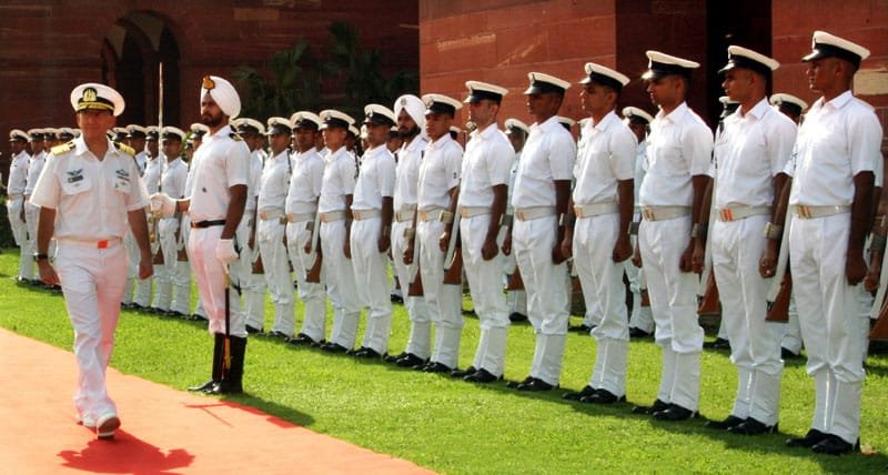 The Commander-in-Chief, Israeli Navy, Vice Admiral Ram Rutberg inspecting the ..
