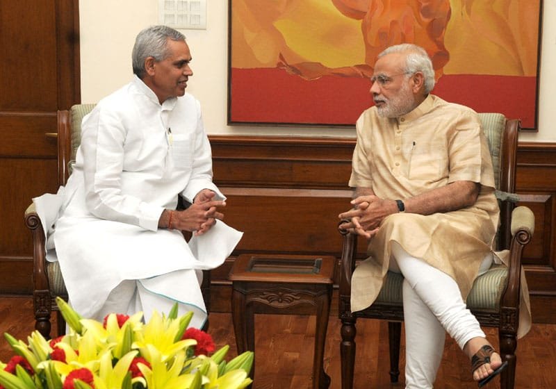 The Minister of State for Culture (Independent Charge), Tourism (Independent Charge) and Civil Aviation, Dr. Mahesh Sharma paying floral tributes at Le Morne World Heritage site, in Mauritius