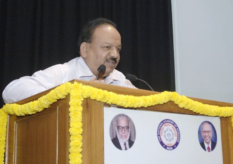 The Union Minister for Science & Technology and Earth Sciences, Dr. Harsh Vardhan addressing at ..