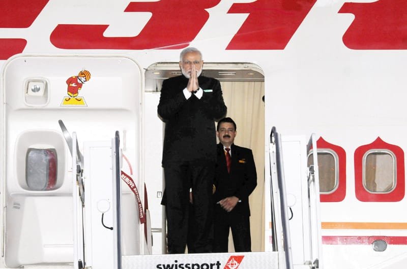 The Prime Minister, Shri Narendra Modi arrives at John F. Kennedy International Airport, New York