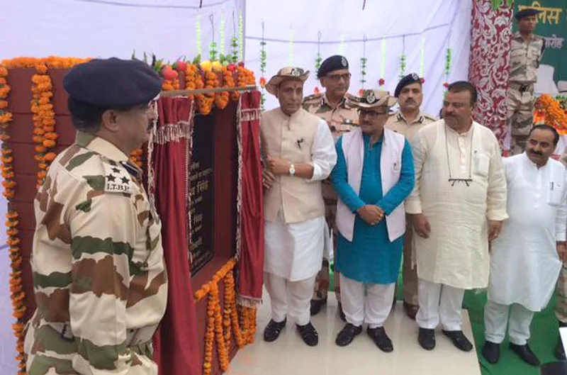 The Union Home Minister, Shri Rajnath Singh unveiling the plaque to inaugurate the ..
